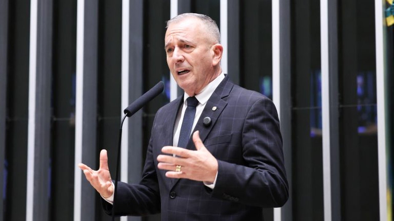 Comissão aprova gratuidade de passagens aéreas para aposentados do INSS em tratamento de saúde