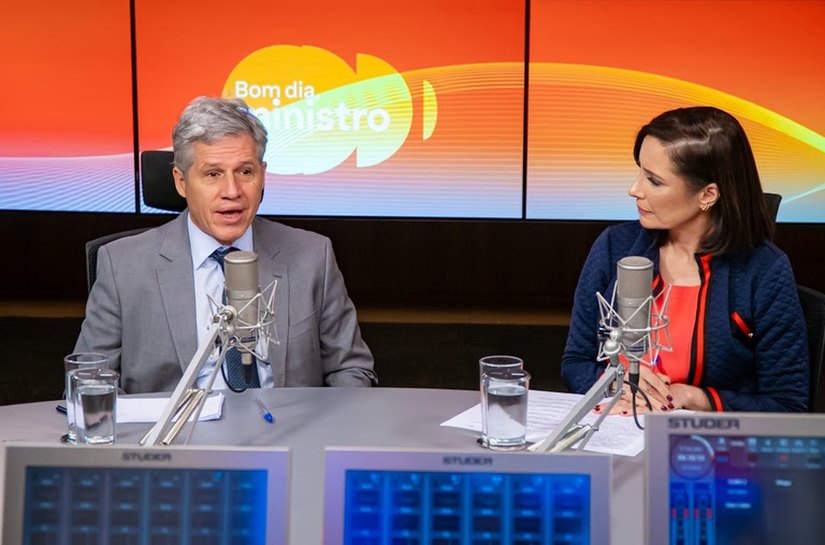 “O clima no mundo inteiro afeta o preço dos alimentos”, diz Paulo Teixeira sobre as mudanças climáticas