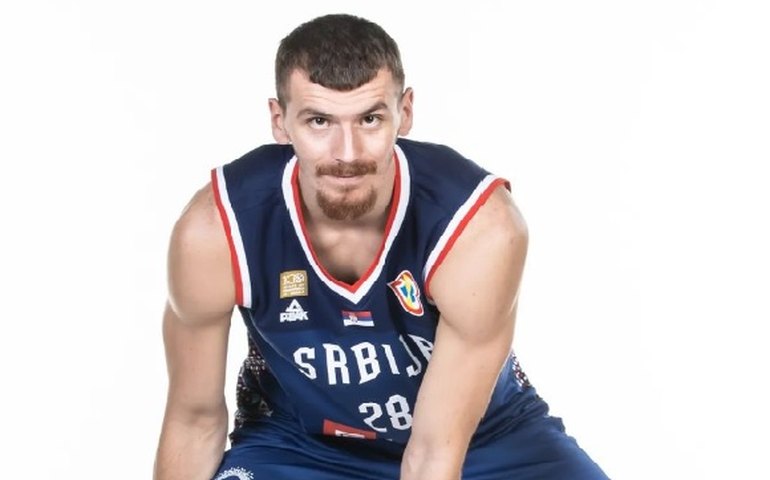 Pivô sérvio perde rim após cotovelada sofrida durante a Copa do Mundo de Basquete