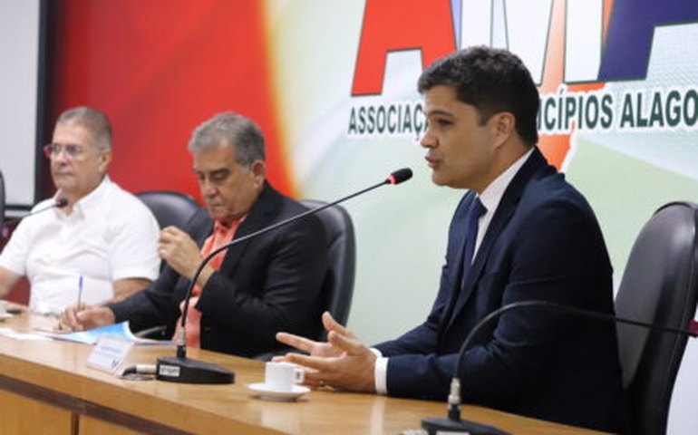 CGU apresenta na AMA ferramenta de autoavaliação de transparência para municípios