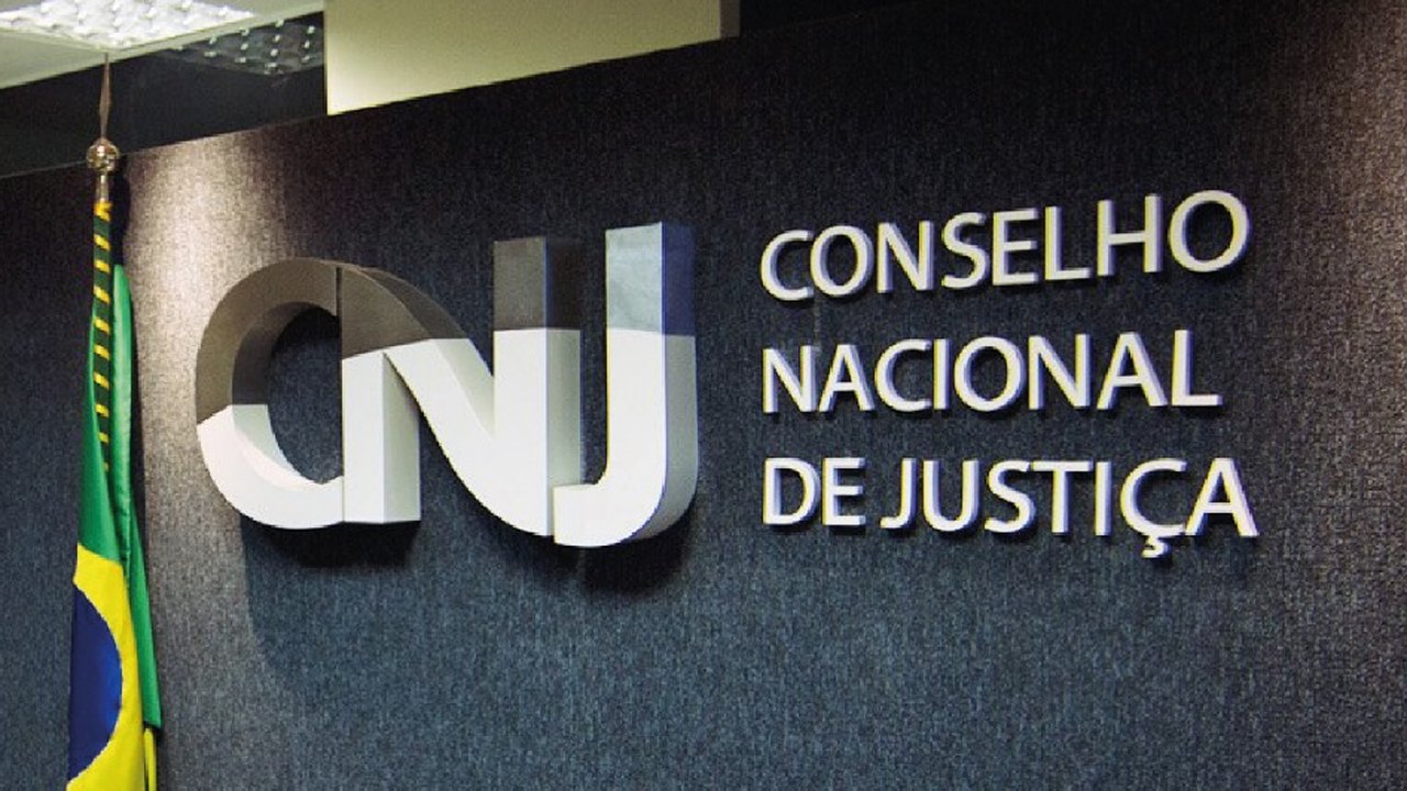 CNJ já bloqueou perfis de 9 juízes por posts políticos