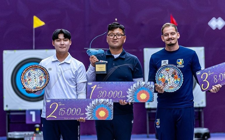Marcus D’Almeida é bronze na final da Copa do Mundo do tiro com arco