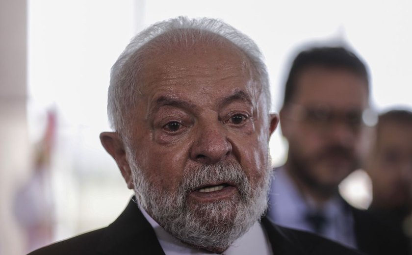 Lula diz a Maduro que América Latina tem longa tradição de diálogo