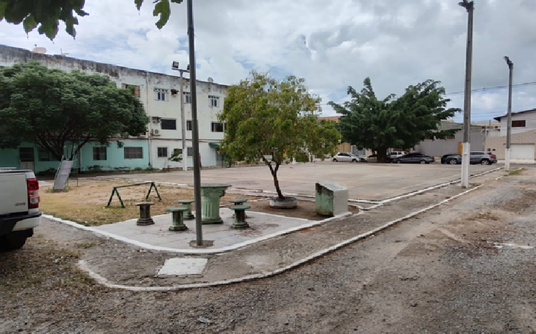 Vereador Aldo Loureiro solicita melhorias para a praça Padre Cícero, no bairro do Clima Bom