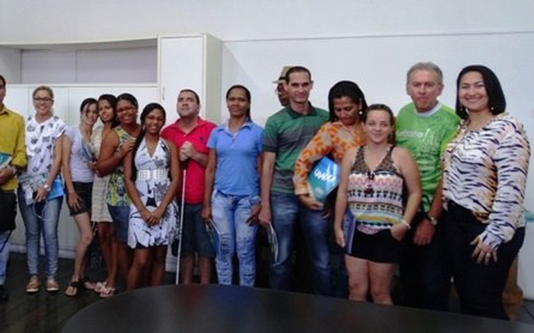 Setur recebe estudantes de Sergipe para conhecer modelo de gestão