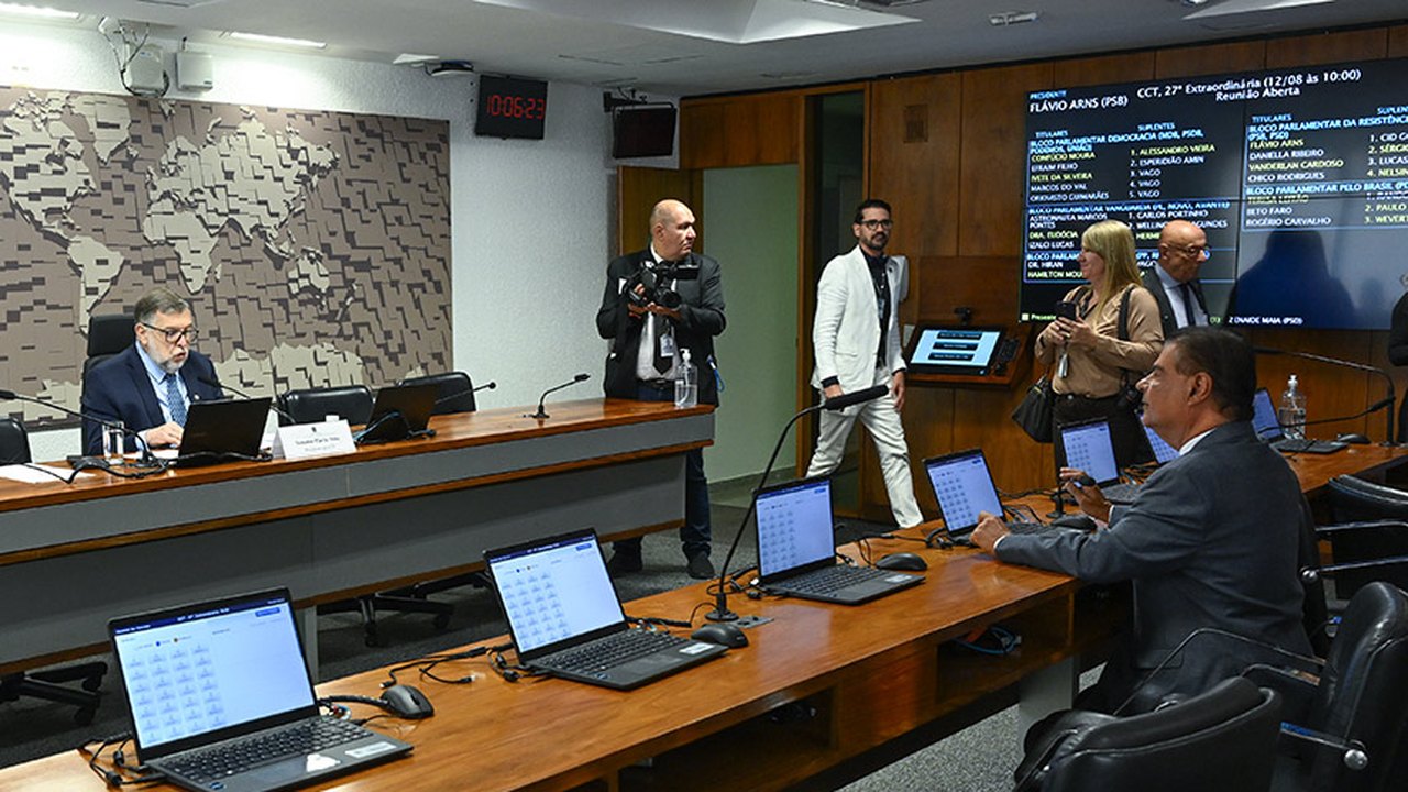 CCT aprova 48 concessões e renovações para emissoras de rádio