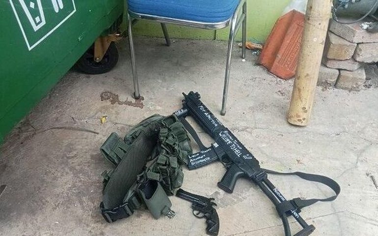 Explosão em escola de Jacarta deixa dezenas de feridos