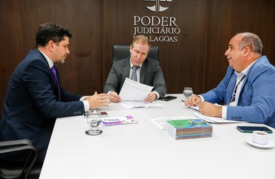 TJAL e Ministério Público alinham criação de Grupo de Trabalho Estadual sobre Famílias Acolhedoras