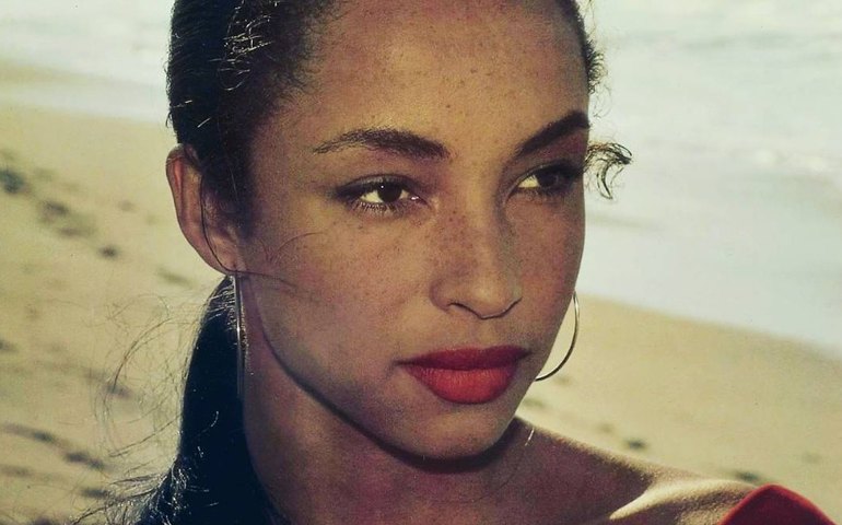 Sade lança primeira canção em 6 anos, dedicada ao filho trans
