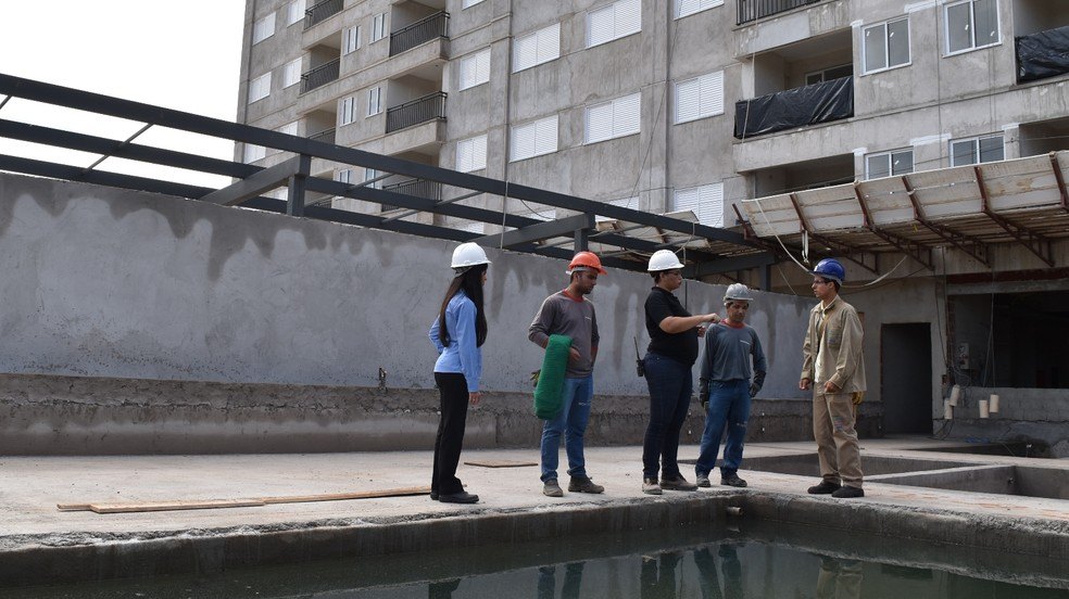 Construção treina para caça ao Aedes Aegypti