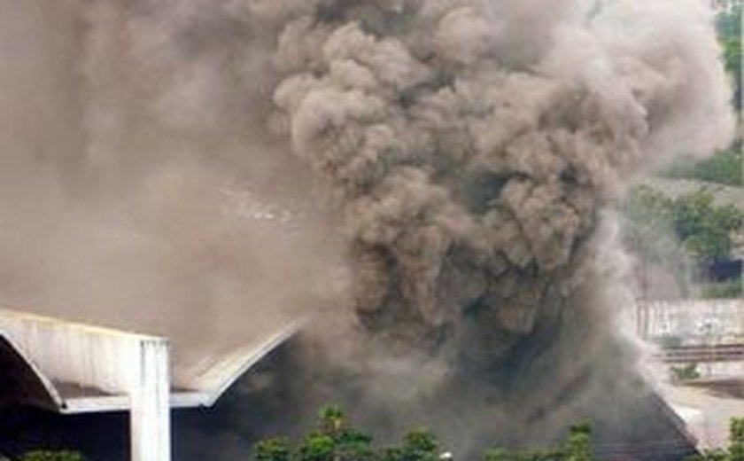 Incêndio atinge o Memorial da América Latina na capital paulista
