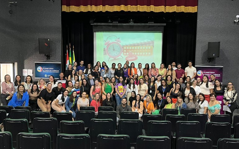 Sesau realiza capacitação sobre gravidez em adolescentes para profissionais de 46 municípios