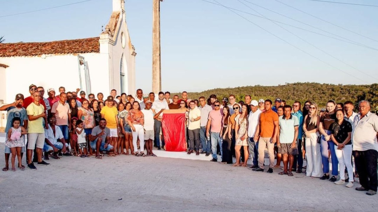 Prefeito Dalminho inaugura pavimentação em paralelepípedo do povoado Jacobina, em Belo Monte