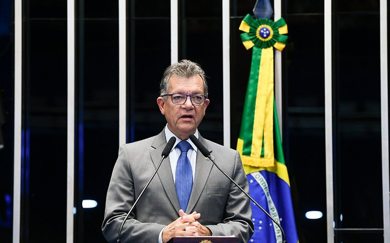 Laércio Oliveira critica ministro por comparar terceirização a 'trabalho escravo'