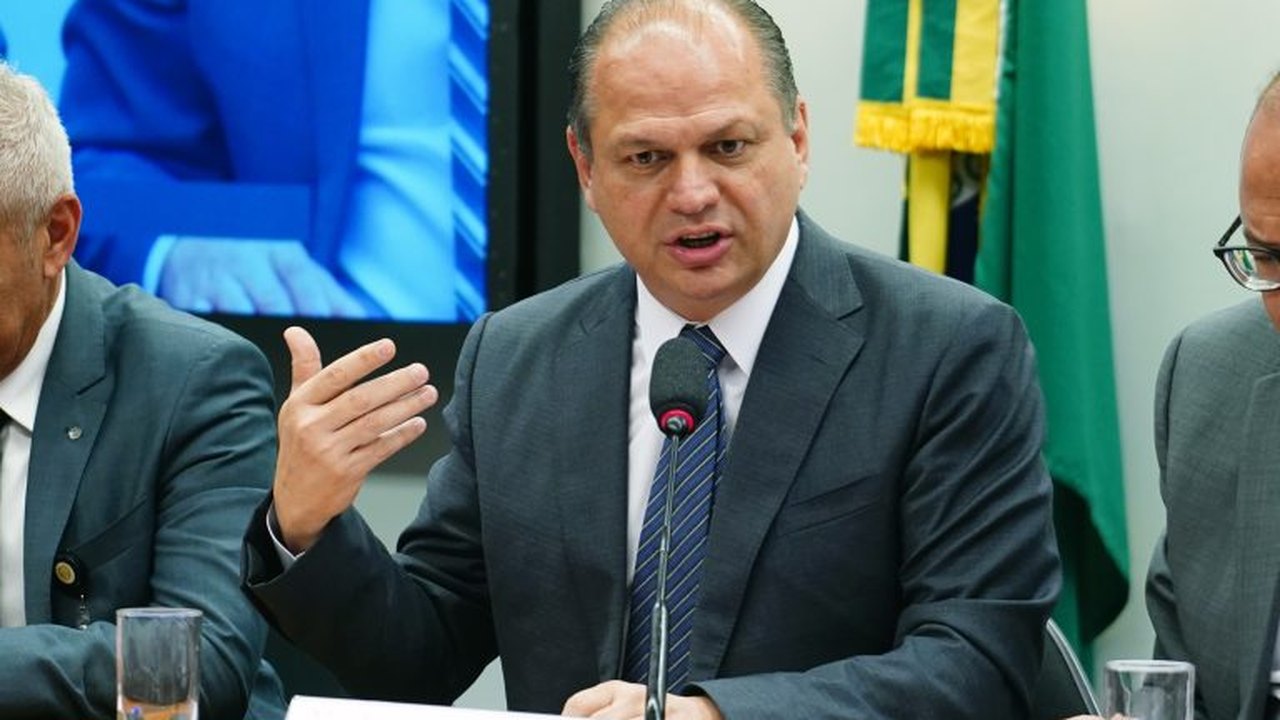 Ricardo Barros avalia que Câmara poderá fazer alterações na PEC da Transição