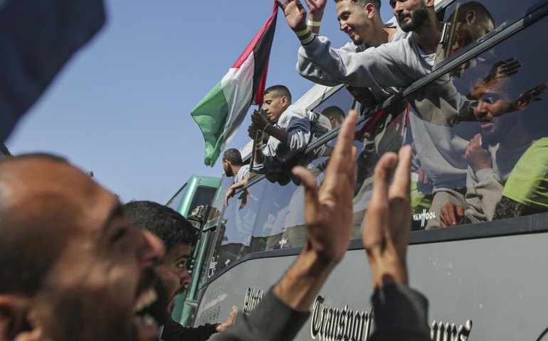 Egito criará plano para reconstruir Gaza; Israel envia negociadores para definir 2ª fase da trégua