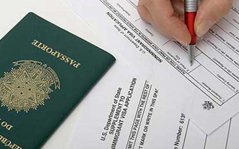 Polícia do Rio desarticula quadrilha que falsificava vistos norte-americanos