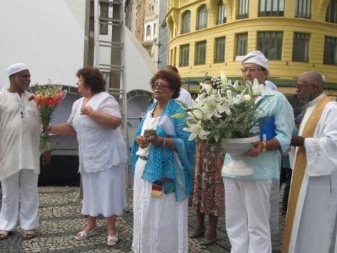 Ubandistas, candomblecistas e evangélicos se unem contra intolerância religiosa