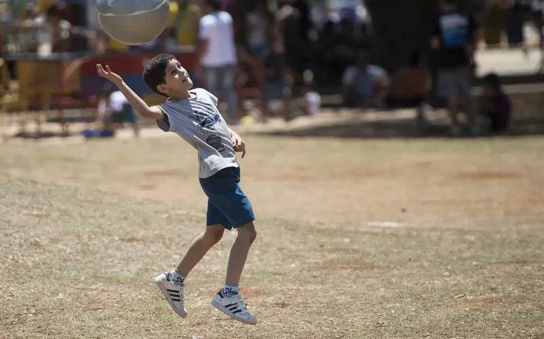 Especialista dá dicas sobre como se constrói um campeão esportivo desde a infância; veja