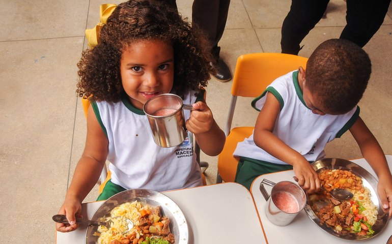 Educação realiza capacitação para novos merendeiros da rede municipal