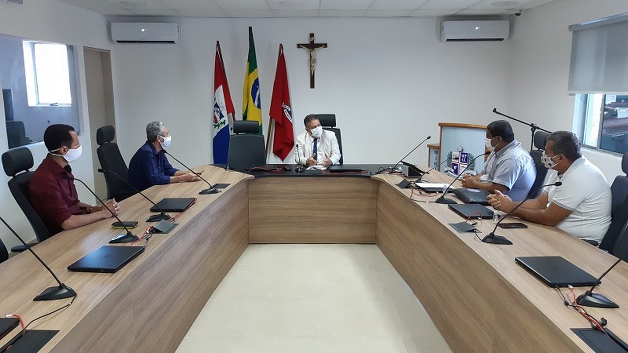 Chefe do MP recebe transportadores complementares e promete intermediar diálogo com governo