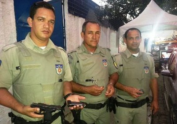 Maceió: Batalhão Escolar apreende pistola na Santa Lúcia