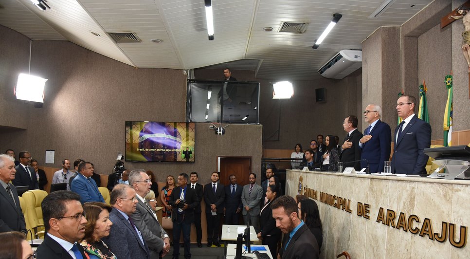 Edvaldo Nogueira na Câmara de Aracaju / Foto: Ana Lícia Menezes/PMA