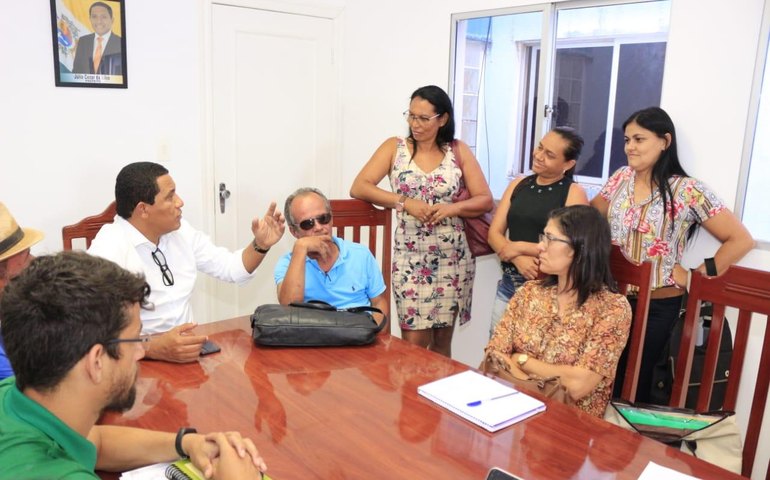 Prefeitura paga salários atrasados da Assistência