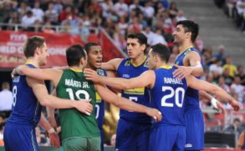 Brasil bate a Rússia por 3 sets a 0 e se classifica para as semifinais do Mundial