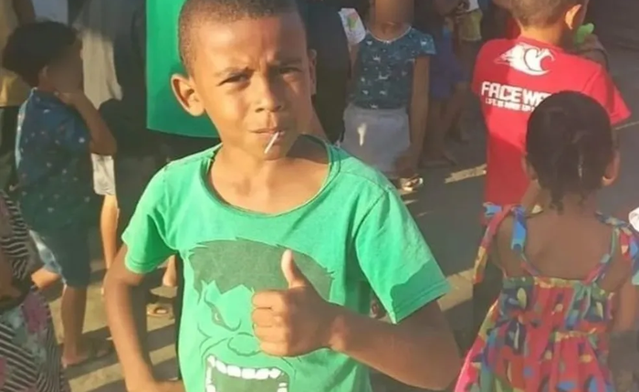 Ramon Gabriel, de 8 anos, morreu na porta de casa