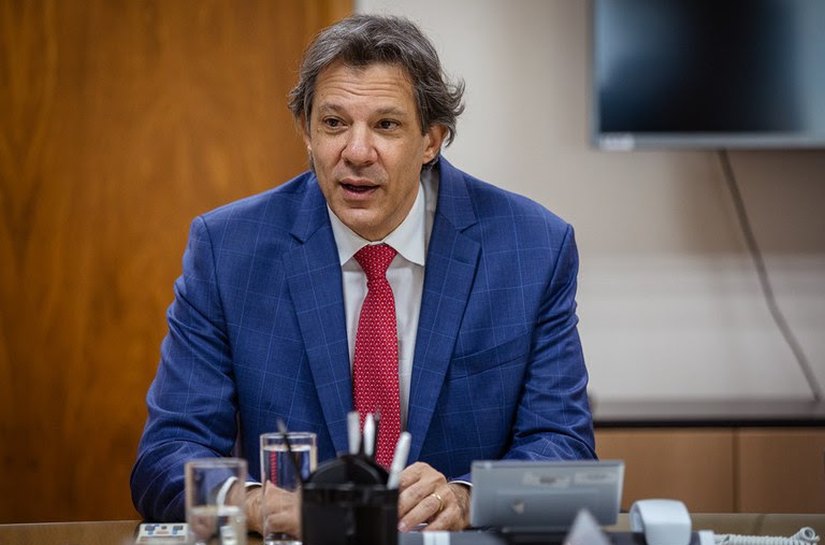Ministro da Fazenda nega alteração da meta fiscal