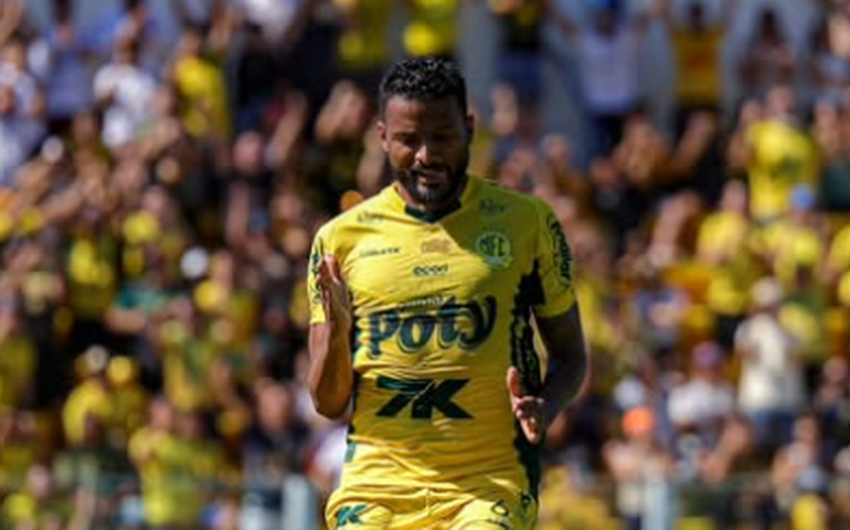 Mirassol cola no G-6 e afunda o Sport no Brasileirão antes da parada para o Mundial