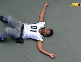 BBB 26: Leandro Boneco passa mal e pede atendimento médico durante Prova do Finalista
