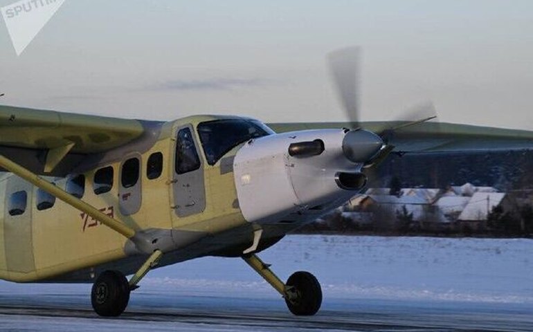 Avião russo 'Baikal' faz voo inaugural com motor e hélice produzidos no país