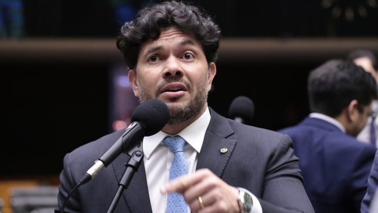 Câmara aprova PEC que torna tribunais de Contas instituições permanentes