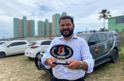 Diretor-presidente da Ilumina recebe homenagem por serviços prestados a Maceió