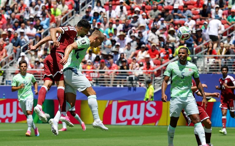 Suíça desperdiça chances, e Catar arranca empate no fim pelo Grupo B