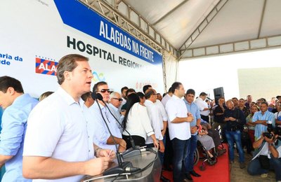 Ministro Marx Beltrão anuncia R$ 4,8 mi para urbanizar orla do rio Manguaba em Porto Calvo