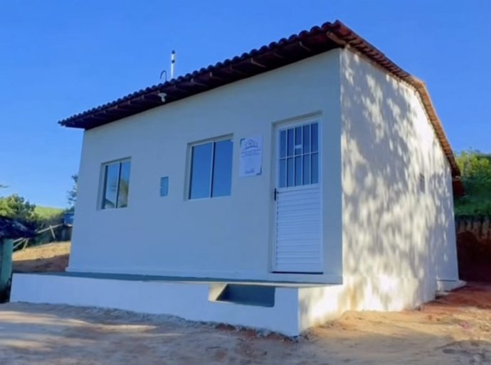 Prefeito Jorge Galvão entrega a 23ª moradia do programa Minha Casa, Lar de Gente Feliz, em Jundiá
