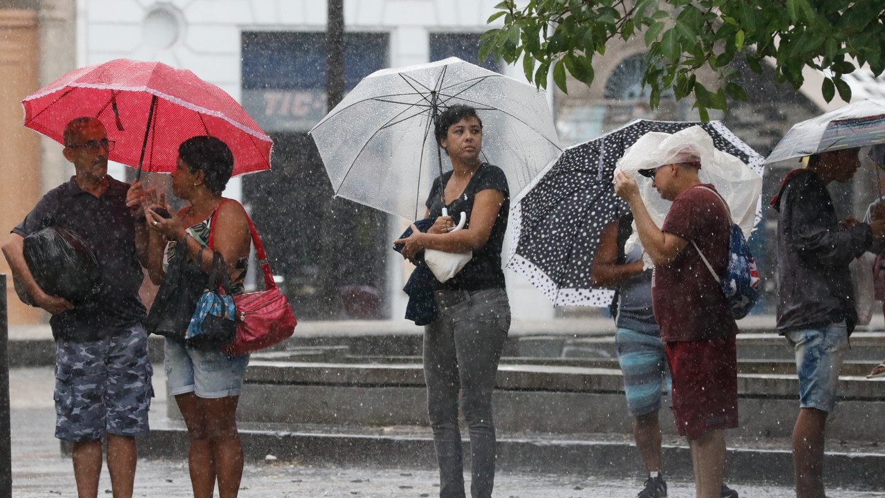 Inmet alerta para chuvas no Norte, Sudeste e Centro-Oeste