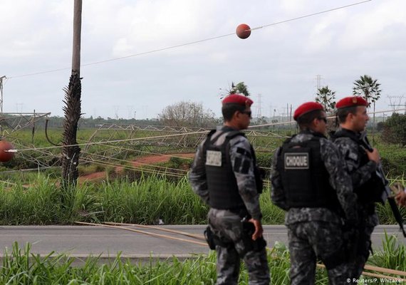 Bolsonaro autoriza envio das Forças Armadas ao Ceará