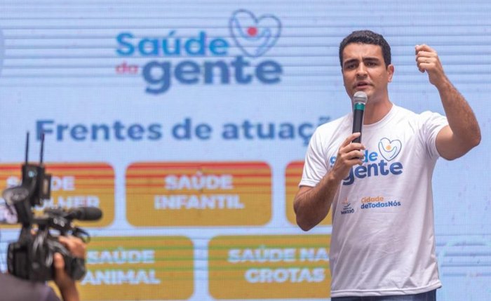 Prefeito JHC durante o lançamento do programa Prefeito JHC durante o lançamento do programa
