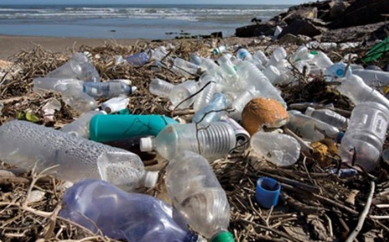 Brasil é o quarto país que mais gera lixo plástico no mundo