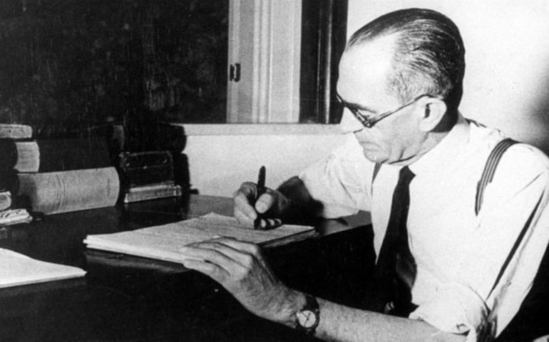 Livro sobre relatórios de Graciliano Ramos será lançado em Palmeira nesta terça