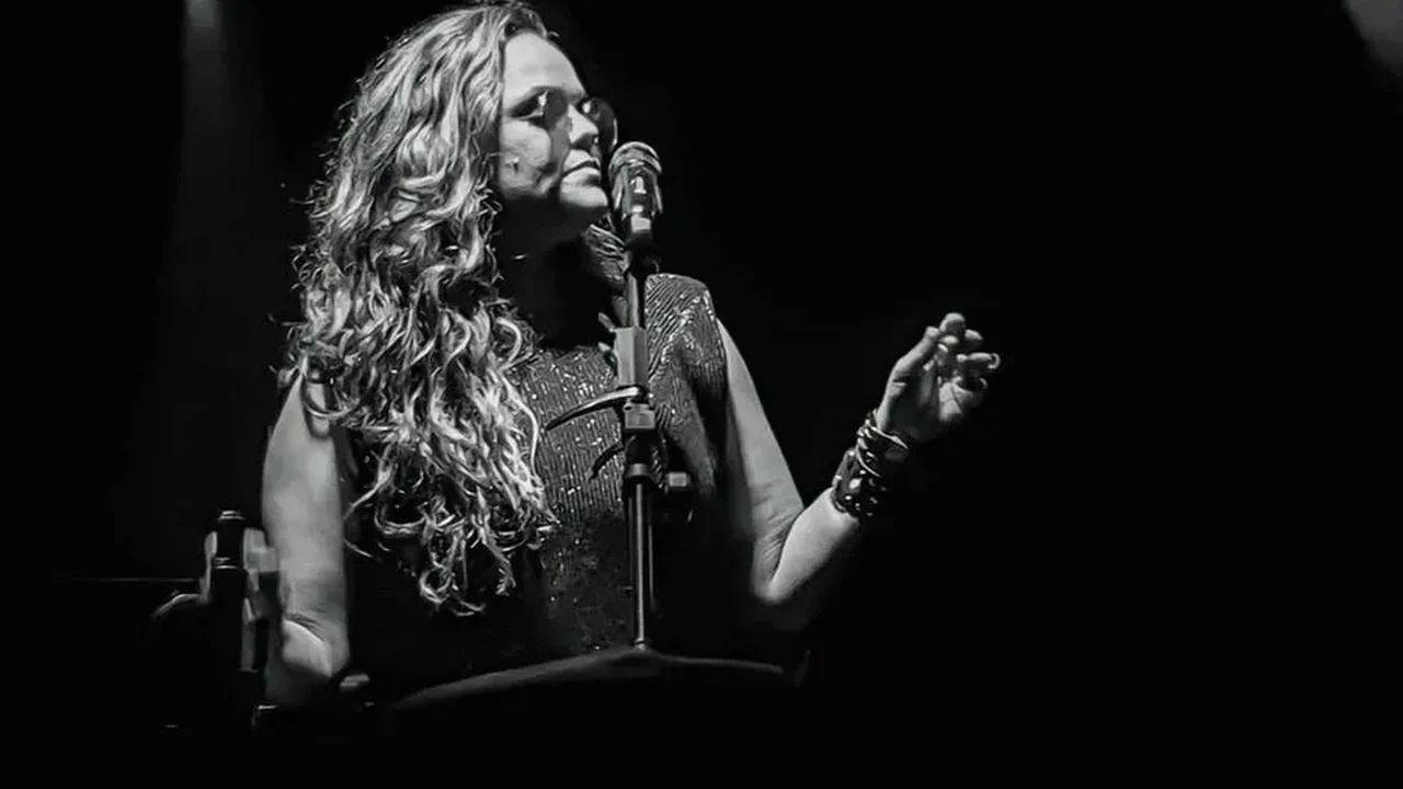 Fernanda Guimarães apresenta show especial em homenagem a Rita Lee e Cássia Eller no Jaraguá