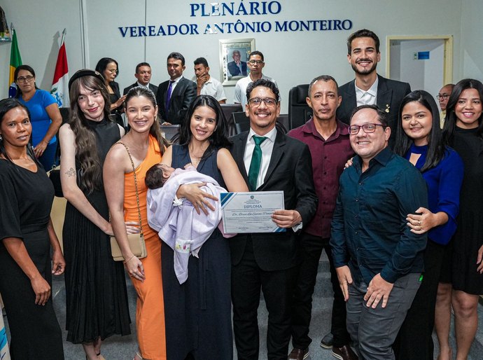 Juiz Bruce Lee recebe título de cidadão honorário de Piranhas