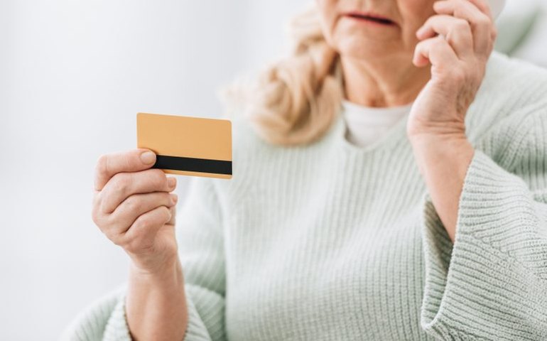 Comissão discute proibição de reajuste em planos de saúde para idosos