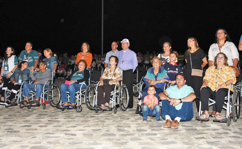 Paixão de Cristo possibilita acessibilidade a cadeirantes, cegos e surdos