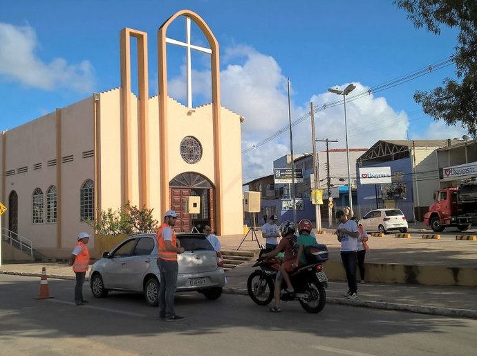 Em ação da SMTT Maceió, veículos são abençoados no Dia do Motorista
