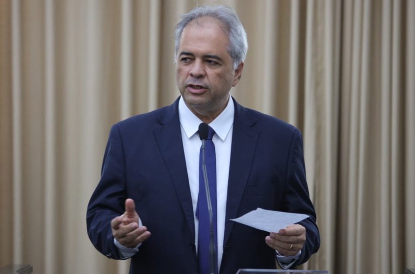 Deputado Silvio Camelo saúda eleição do papa Leão XIV